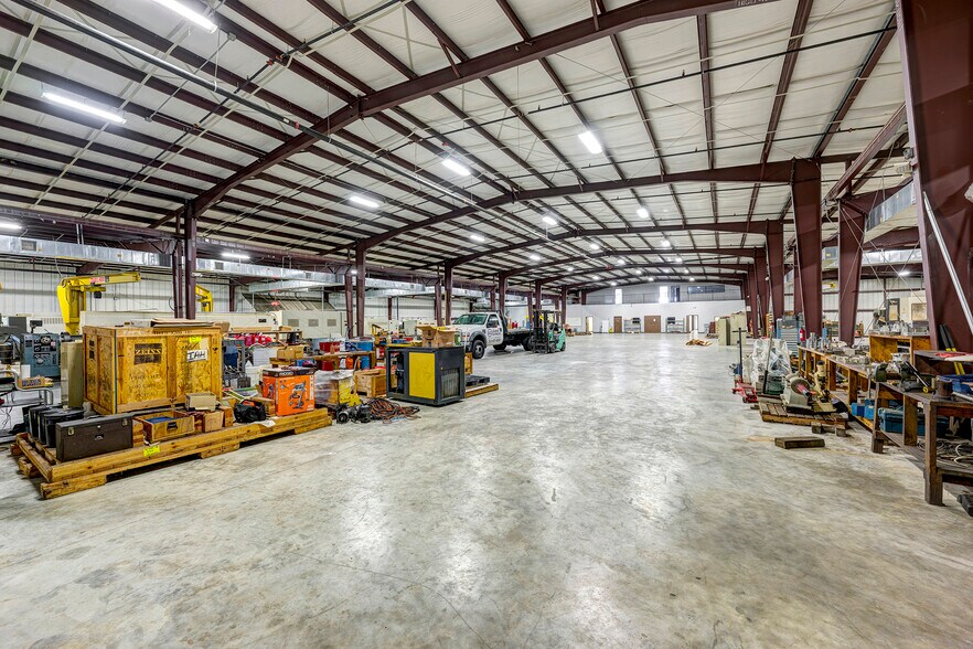 More Photos Of 12506 Taylor Rd, Houston Warehouse For Lease