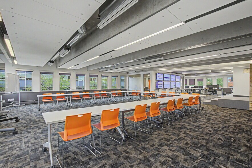 More Photos Of 1401 Walnut St, Boulder Office For Lease