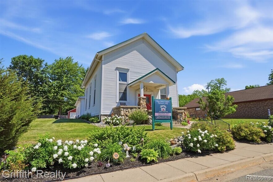 More Photos Of 131 E Main St, Vernon Religious Facility For Sale