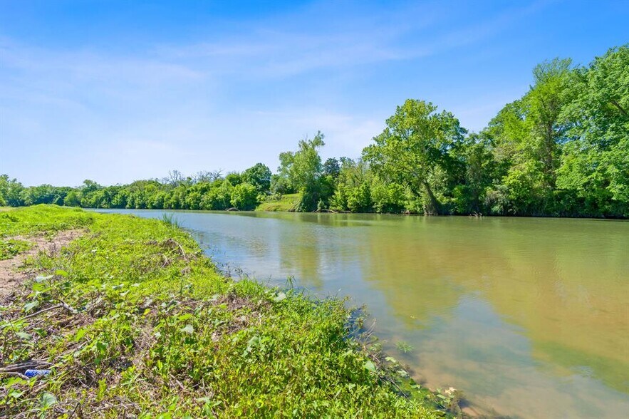 More Photos Of 665 SH 230 Loop, Smithville Land For Sale