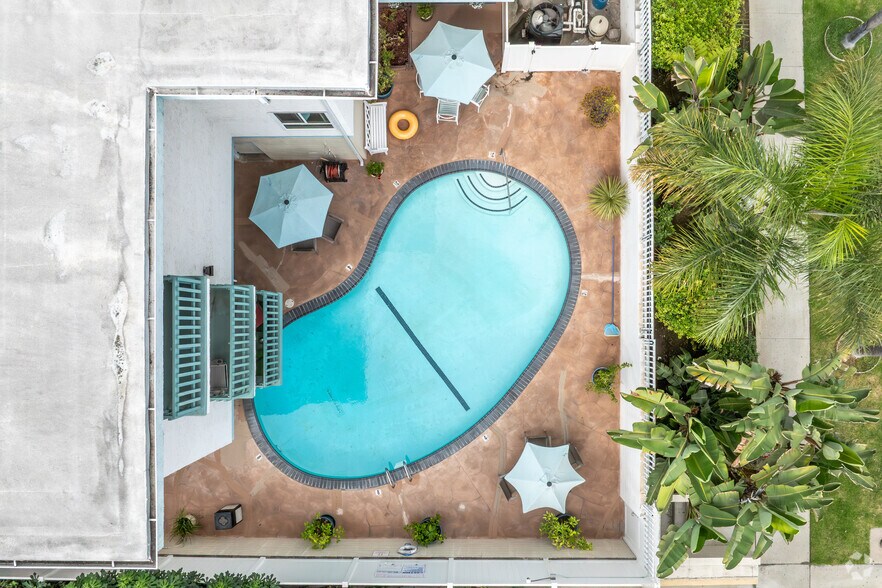 More Photos Of 3415 Linden Ave, Long Beach Apartments For Sale