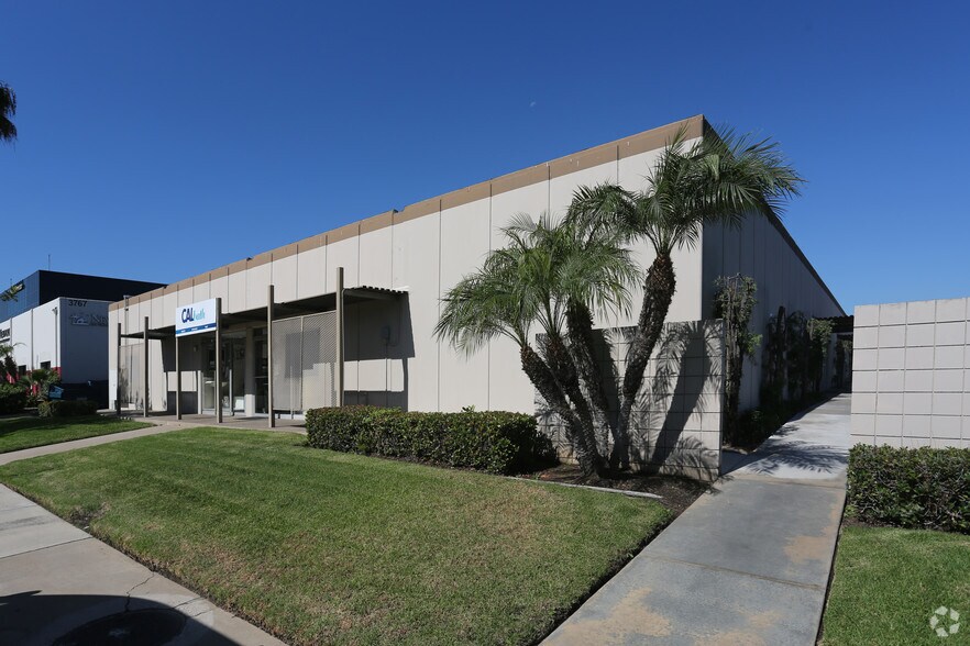 Primary Photo Of 3841 Birch St, Newport Beach Light Manufacturing For Lease