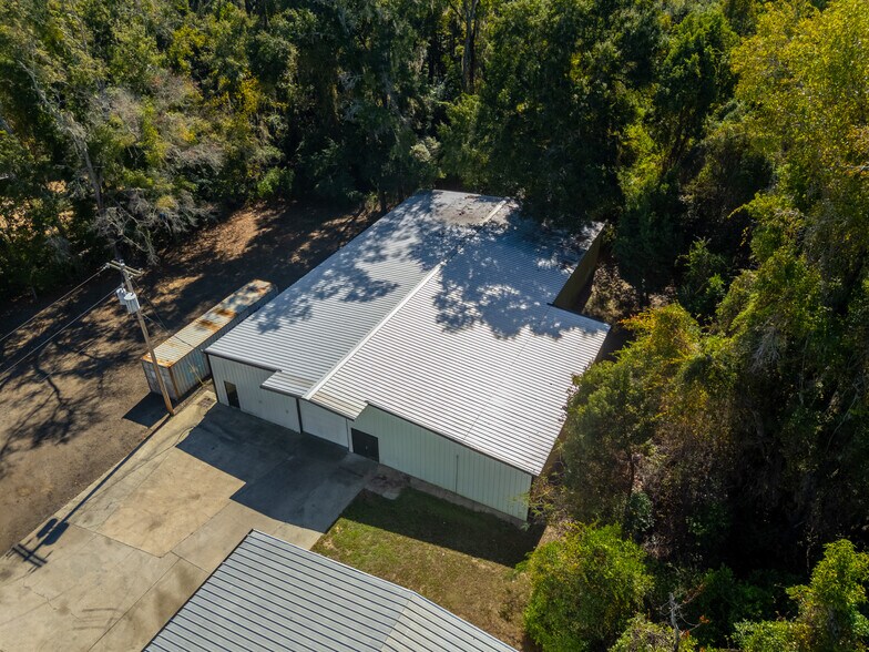 More Photos Of 3143 W Tharpe St, Tallahassee Warehouse For Lease
