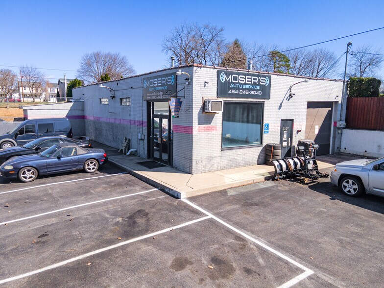 More Photos Of 2227 N 3rd Ave, Whitehall Service For Sale