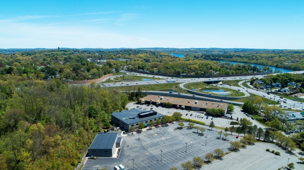 More Photos Of 9 Branch St, Methuen Office For Sale