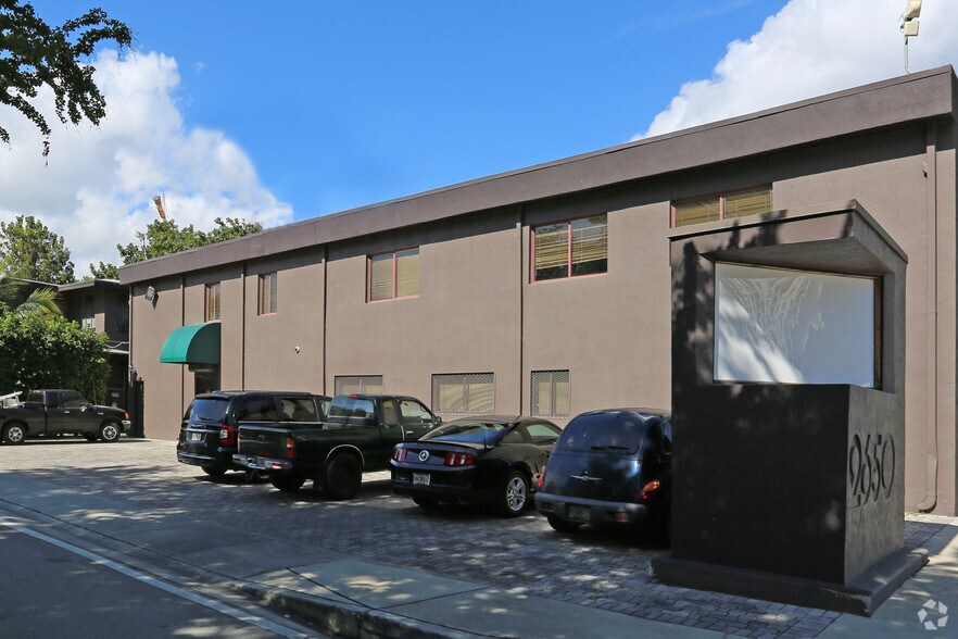 More Photos Of 2650 Biscayne Blvd, Miami Office For Lease