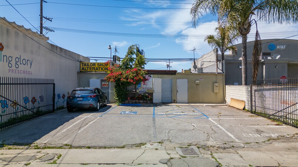 More Photos Of 2548 Lincoln Blvd, Venice Storefront Retail Office For Sale