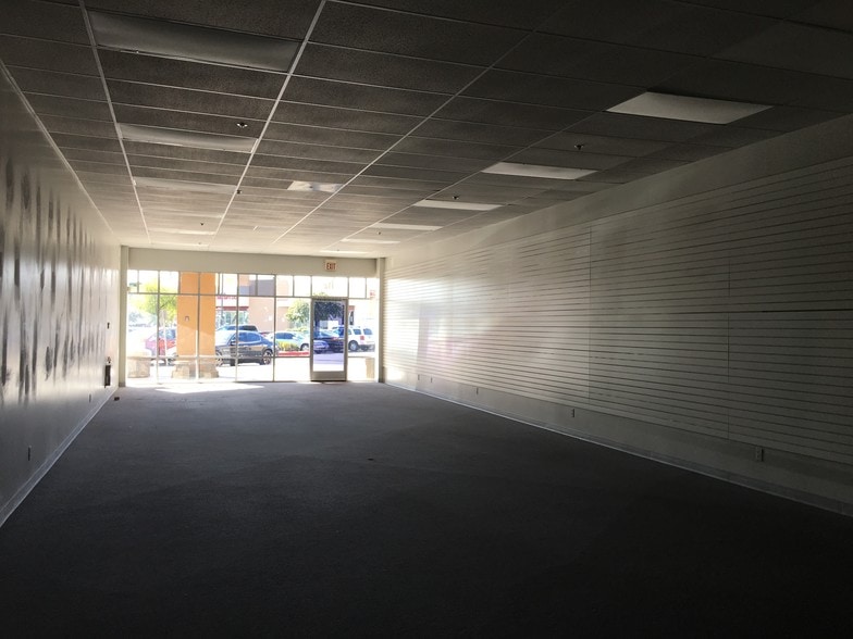 More Photos Of 450-490 S Buffalo Dr, Las Vegas Unknown For Lease