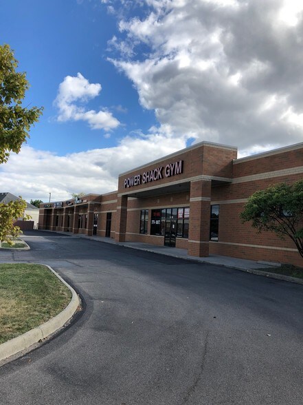 More Photos Of 3582-3600 Fishinger Blvd, Hilliard Storefront For Lease