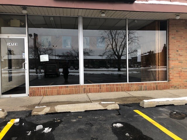 More Photos Of 14721-14727 Central Ave, Oak Forest Storefront Retail Office For Lease