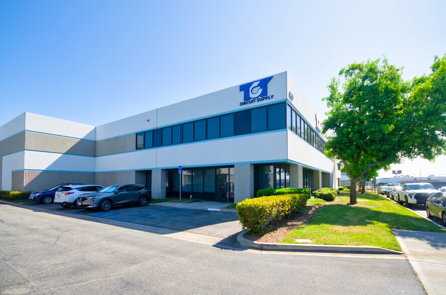 Primary Photo Of 560 S Melrose St, Placentia Warehouse For Lease