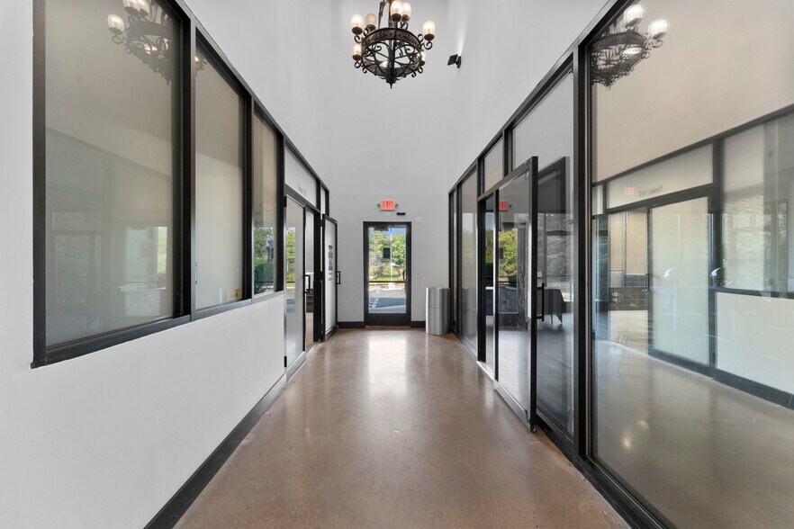 More Photos Of 7373 Comfort Inn Dr, Warrenton General Retail For Sale