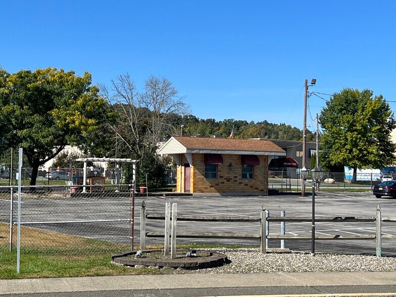 More Photos Of 251 N Main St, Mechanicville Restaurant For Sale