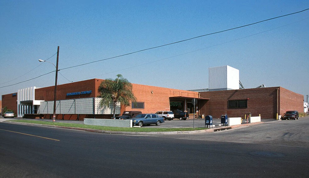 More Photos Of 2808 Vail Ave, Commerce Warehouse For Lease