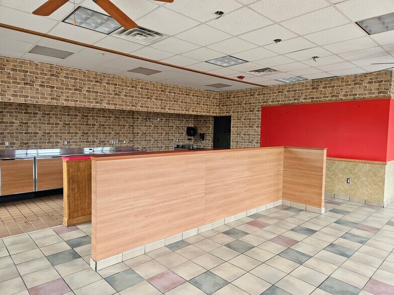 More Photos Of 1629 E Michigan Ave, Lansing Apartments For Lease