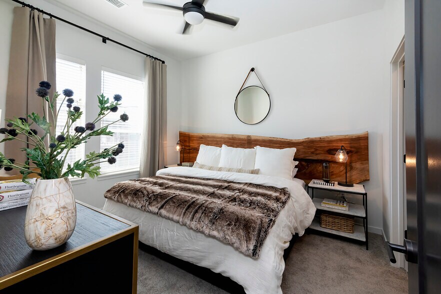 More Photos Of 270 E Flatiron Crossing Dr, Broomfield Apartments For Lease