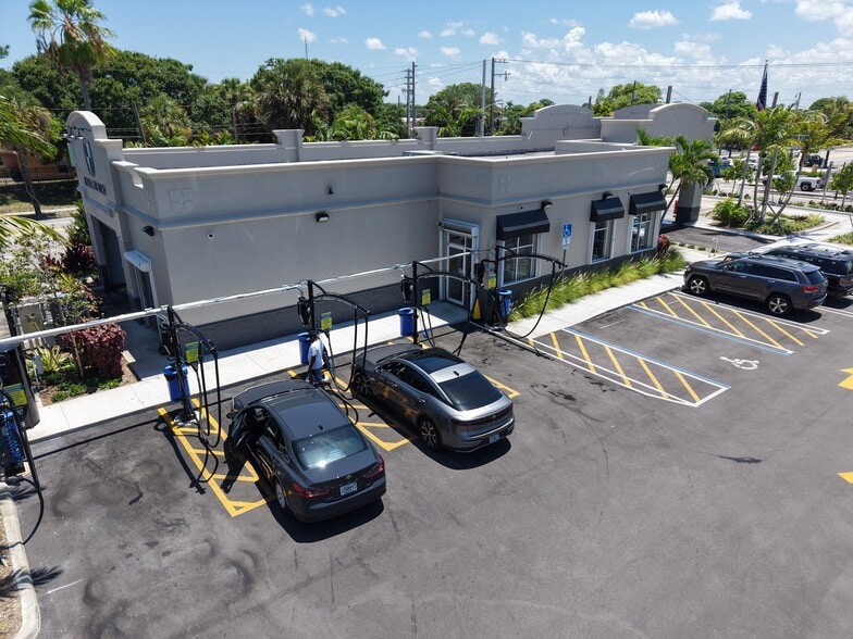 More Photos Of 921 Palm Beach Lakes Blvd, West Palm Beach Carwash For Sale