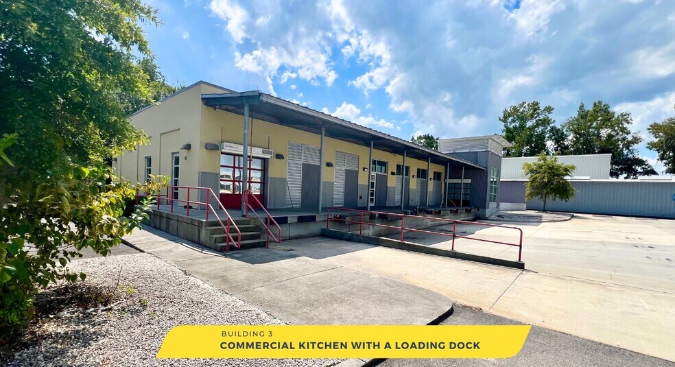 More Photos Of 2501 E President St, Savannah Unknown For Lease