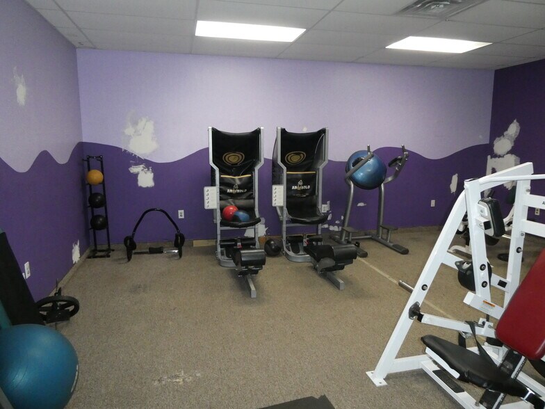 More Photos Of 350 Route 73, Berlin Health Club For Sale