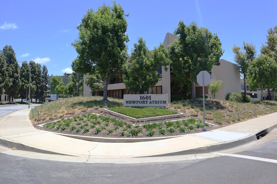 Primary Photo Of 1601 Dove St, Newport Beach Medical For Lease