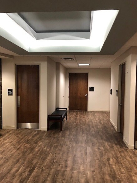 More Photos Of 1370 Gateway Blvd, Murfreesboro Medical For Lease