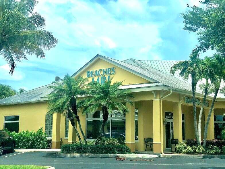More Photos Of 1601-1619 NW Federal Hwy, Stuart Storefront Retail Office For Lease