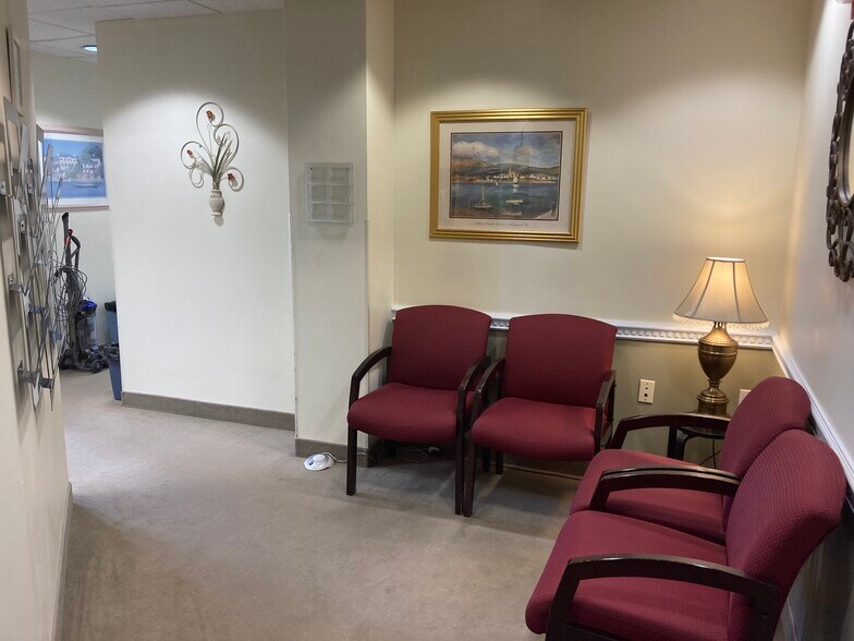 More Photos Of 6120 Brandon Ave, Springfield Medical For Sale