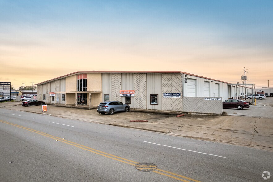 Primary Photo Of 5303 Glenmont Dr, Houston Light Manufacturing For Lease