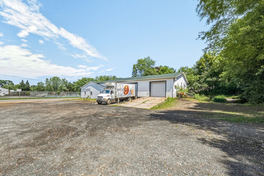 More Photos Of 15 E Walnut St, Chippewa Falls Industrial For Sale