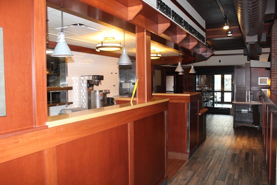 More Photos Of 108-110 E Grand River Ave, Brighton Storefront Retail Office For Sale