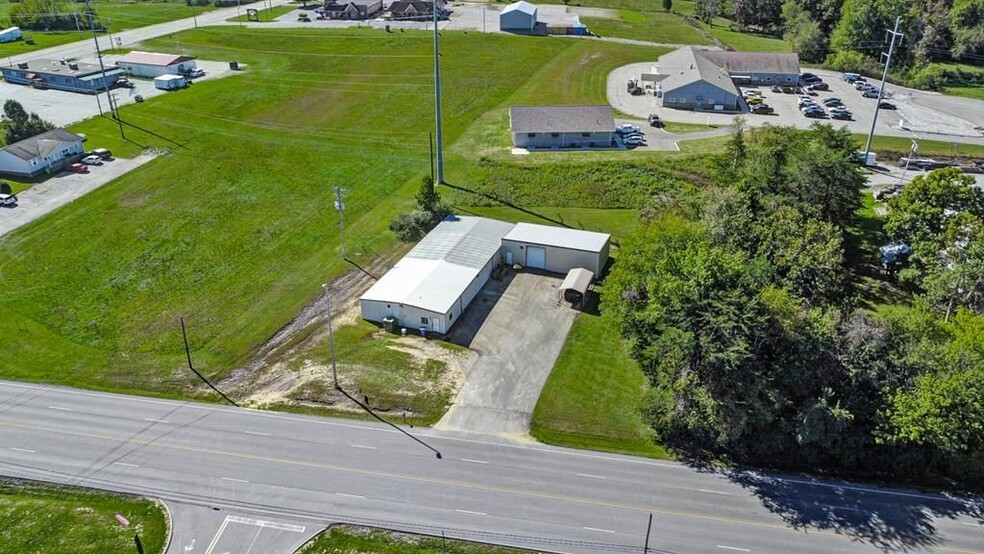 Primary Photo Of 135 Industrial Blvd, Crossville Warehouse For Lease