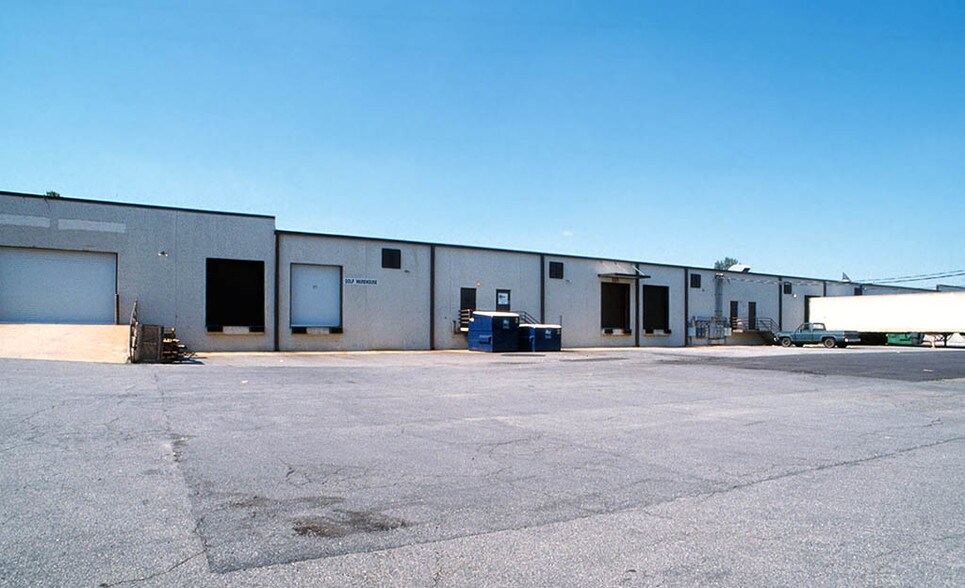 More Photos Of 5202 Brook Hollow Pky, Norcross Distribution For Lease