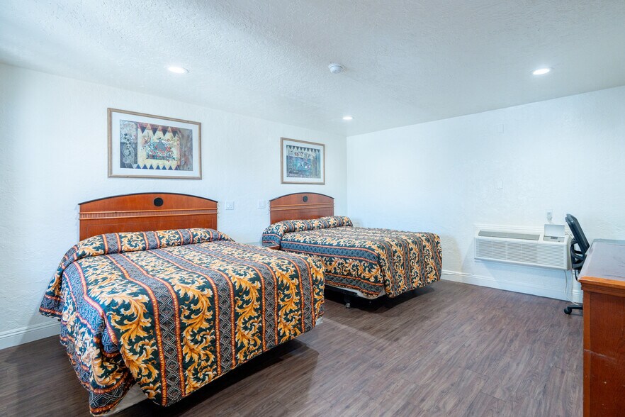 More Photos Of 9515 Folsom Blvd, Sacramento Hotel For Sale