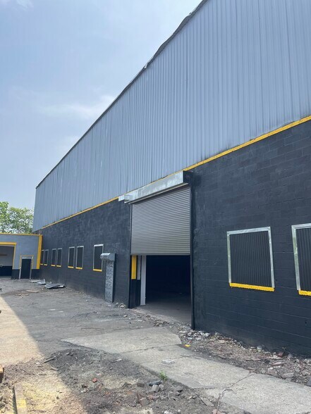 More Photos Of 1844-1846 W Sedgley Ave, Philadelphia Manufacturing For Lease