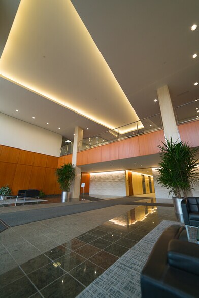 More Photos Of 900 Tower Dr, Troy Office For Lease