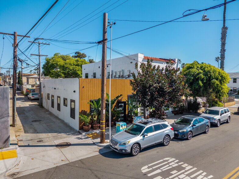 More Photos Of 2175-2177 Bacon St, San Diego Apartments For Sale