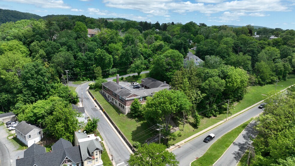 More Photos Of 1 Fairview Ave, Phillipsburg Office For Sale