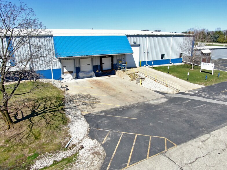 More Photos Of W395N5701 Frontier Rd, Oconomowoc Manufacturing For Lease