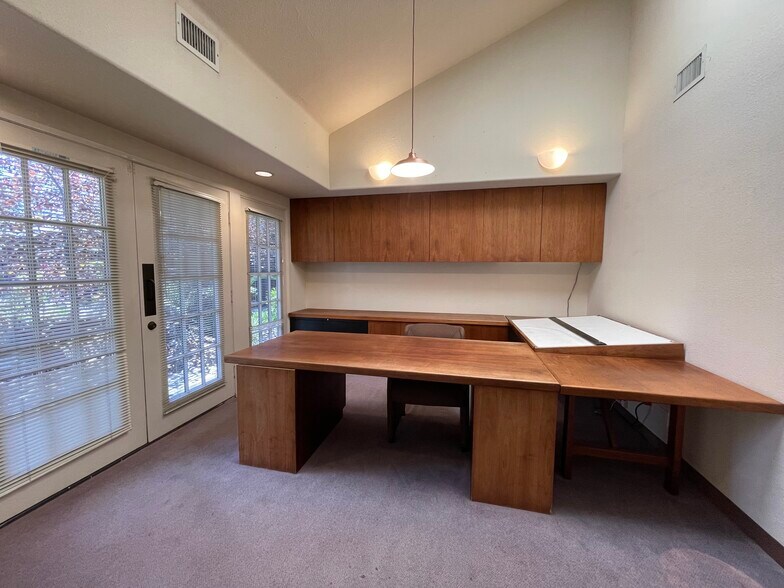 More Photos Of 3151 Airway Ave, Costa Mesa Medical For Lease