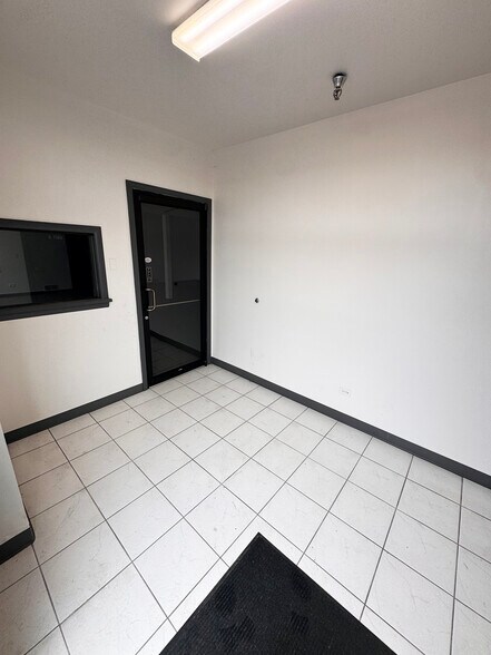 More Photos Of 740 Industrial Dr, Cary Manufacturing For Lease