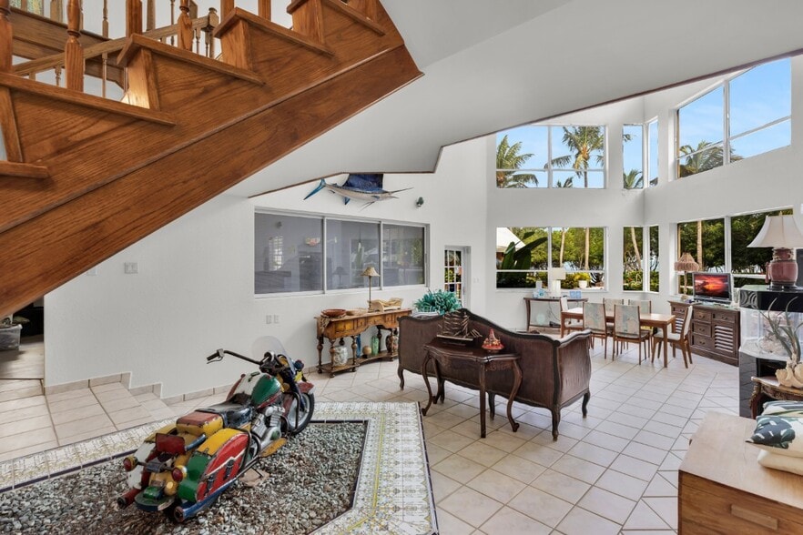 More Photos Of 97340-97360 Overseas Hwy, Key Largo Hotel For Sale