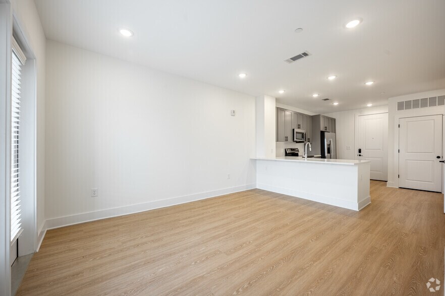 More Photos Of 3311 Hood Ave, Chamblee Apartments For Lease