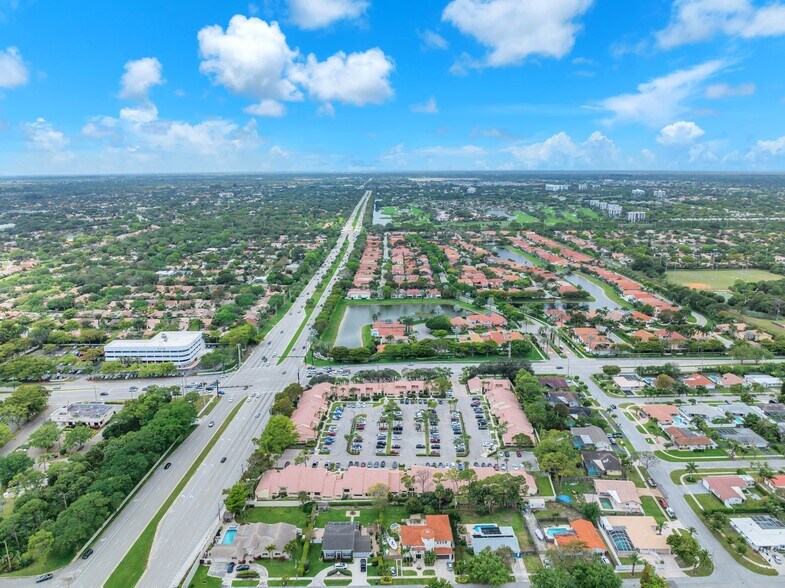 More Photos Of 2499 Glades Rd, Boca Raton Office For Lease