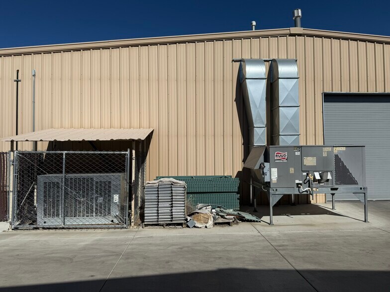 More Photos Of 9 Enterprise Way, Dayton Warehouse For Sale