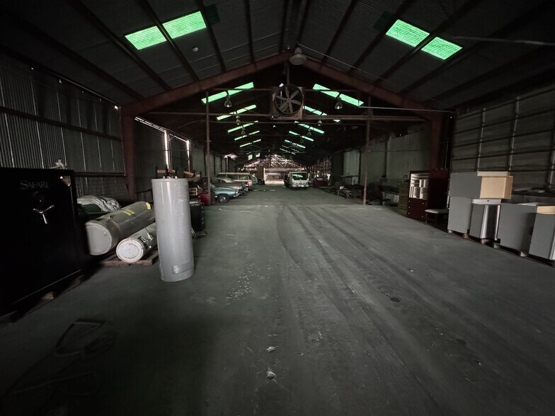 More Photos Of 6011-6019 Gold Houston TX 77026 st, Houston Warehouse For Lease