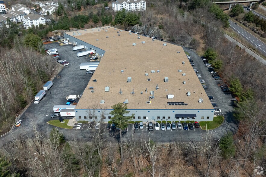 More Photos Of 153 Northboro Rd, Southborough Light Distribution For Lease