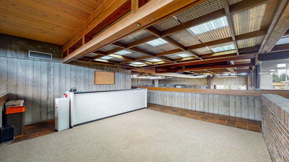More Photos Of 8801 S Tacoma Way, Tacoma Freestanding For Lease