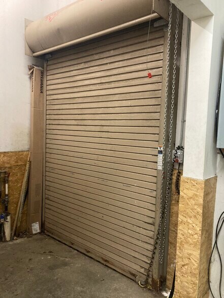 More Photos Of 214 Central Ave, Silver Creek Drugstore For Sale