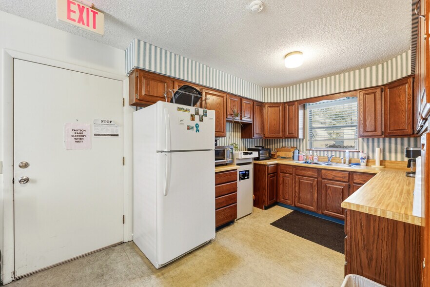 More Photos Of 2585 Herschel St, Jacksonville Office For Sale