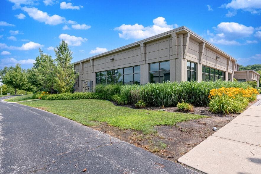 More Photos Of 320 Cardinal Dr, St Charles Medical For Lease
